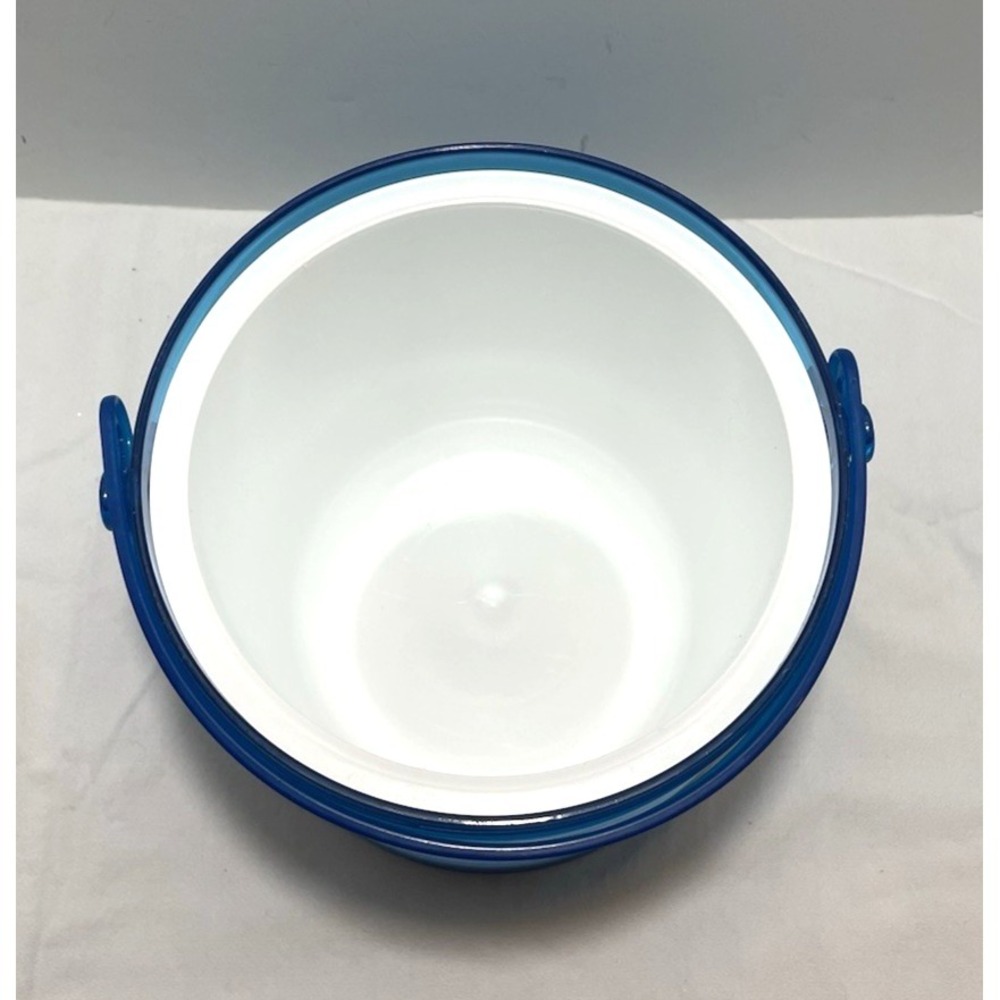 Vintage Sally Designs Blue Ribbed Lucite Ice Bucket w/ Lid Liner - Picture 5 of 9